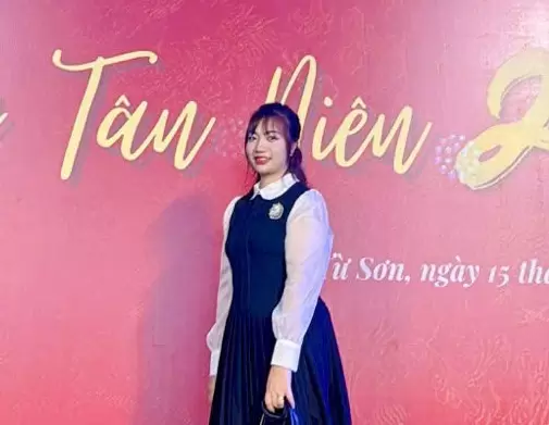 Chị Vân Anh